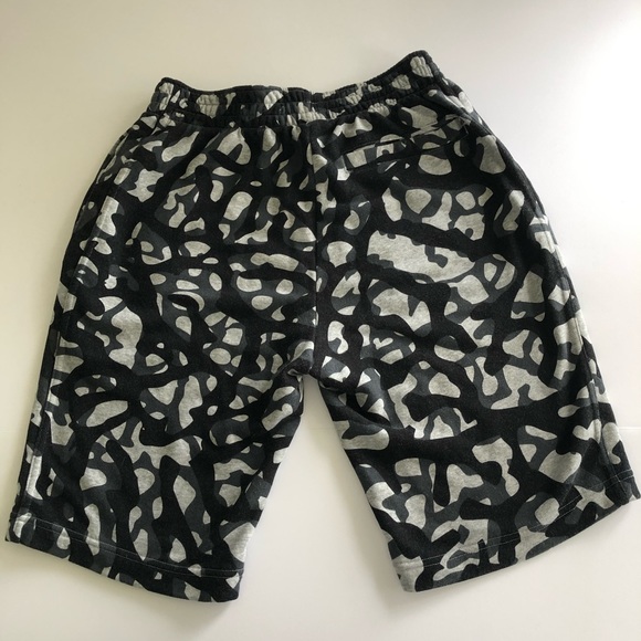 Shorts Jordan Size S  Gray-black Elephant Print - Picture 5 of 11